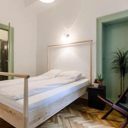 B63 2 Bedroom Apartment In Heart Of City Budapest Exterior photo