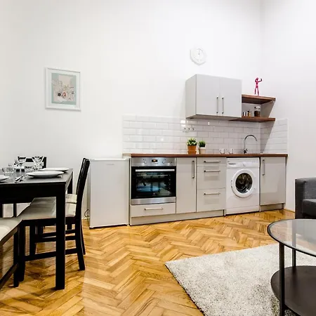 B63 2 Bedroom Apartment In Heart Of City Budapest Exterior photo